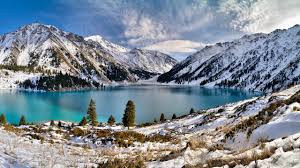 Von september bis mai meist frost. Hintergrundbilder Landschaft Berge Natur Betrachtung Himmel Schnee Winter Kasachstan Bergpass Wildnis Alpen Krater See Grosser Almaty See Grat Berg Wetter Jahreszeit Gletscher Bergige Landforms Landform Gebirge Morane Glaziale