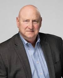 Howard Forman's Instagram, Twitter & Facebook