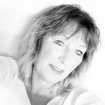 Corinne Grimm's Instagram, Twitter & Facebook