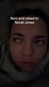 2010s Norah Jones Mom Core