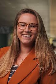 Samantha Pellerin's Instagram, Twitter & Facebook