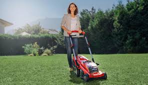 Der bosch akku rasenmäher rotak 32 ist ein kleineres gerät, das ca. Akku Rasenmaher Rasenmaher Garten