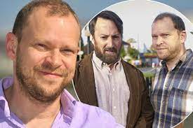 He is an actor and writer, known for that mitchell and webb look (2006), peep show (2003) and back (2017). Peep Show S Robert Webb Questioned Over Criticism Of Transgender Children S Charity Mirror Online