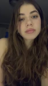 Shana Wiggins's Instagram, Twitter & Facebook