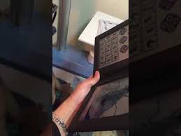 Stereopsis stereoacuity titmus test monofixation. Titmus Fly Test Youtube