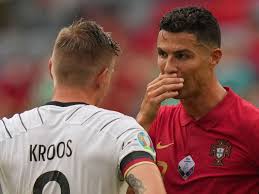 Some doctors disparage kroos for her drawling voice and her repetitive ko~ko~da~yo catchphrase (which roughly translates to i'm here or here i am). Toni Kroos Divulges Details Of Cristiano Ronaldo Chat Following Portugal S Germany Defeat Mirror Online