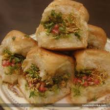 Dabeli Is An Authentic Gujarati Street Food Recipe In English Http Indiangoodfood Com 2425 Dabeli Recipe Html Copy And Paste Li English Food Food Recipes