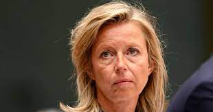 Helaas ben ik nog te ziek om mijn werk te doen. Kajsa Ollongren Komt Terug Maar Niemand Weet Wanneer Politiek Ad Nl