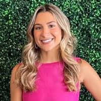 Lacey Saxton's Instagram, Twitter & Facebook