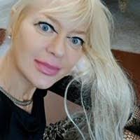 Anna Solak's Instagram, Twitter & Facebook