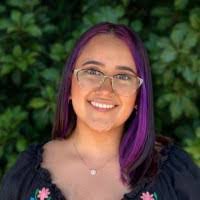 Julia Figueroa's Instagram, Twitter & Facebook