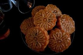 Recette De Makrout Aux Dattes Cuit Au Four En 2020 Makrout Aux Dattes Recette Makrout Makrout