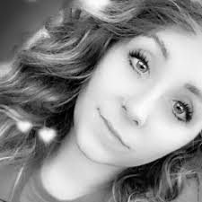 Tiffany Courtright's Instagram, Twitter & Facebook