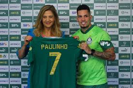 Paulinho elogia Abel na apresentação ao Palmeiras