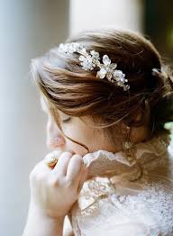 Wedding Hair Accessories 5 Options To Get Your Hair Ready Knotsvilla Wedding Ideas Canada Wedding Blog Wedding Hair Accessories Bridal Hair Accessories Bride Hair Accessories