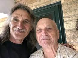 Wishing everyone a Merry Christmas from Dr. Jeff and his lovely wife! May  your holiday season be filled with joy, love, and cherished moments. 🎄❤️  #MerryChristmas #HolidayJoy #FamilyMoments #drjeff