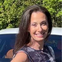 Mandy Goldstein's Instagram, Twitter & Facebook