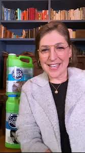 I’m back with another word of the day! Today’s word? Lightweight! Cat’s  Pride Lightweight litter is up to 40% lighter than traditional scoopable  litters and works just as hard! Cat's Pride® Cat Litter ...