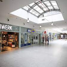 Travel by train from berlin ostbahnhof to berlin schonefeld airport in 30m. Reisebank Ag 1 Bewertung Berlin Friedrichshain Am Ostbahnhof Golocal