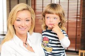 Martyna wojciechowska chce mieć więcej dzieci? Martyna Wojciechowska Zaadoptowala Szostke Dzieci Super Express Wiadomosci Polityka Sport