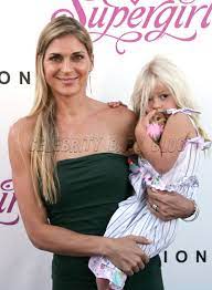 She was named one of the 5 most beautiful women in the world by elle in 1989. Gabrielle Reece And Viola Hamilton People Com