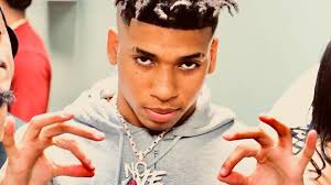Apr 22, 2021 · we have listed 1000's cool names for fortnite, those are unused fortnite usernames, smooth, boys, girls, good fortnite names, funny fortnite names 2021, best, cracked, sweaty, toxic, and tryhard fortnite names for boys as well. Nle Choppa Breaks Down His Forever Video Drawing Inspiration From His Girlfriend Mariah Genius