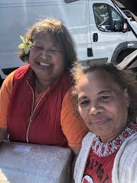 ALOHA from Bula's kitchen. Kainga Tonga 'o loto Senẽ koe momoko ni ia koe  ki'i pineapple pie pe pe Koha keke Siaine. Keke siaine with walnuts and  fresh cream. Koia leva founga