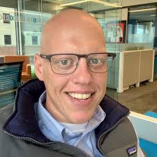 Karen Kobus's Instagram, Twitter & Facebook