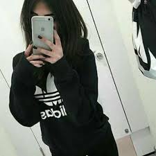 Pin By Malaikakashi On Strike A Pose Mirror Selfie Poses Artsy Photos Aesthetic Girl