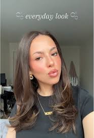 My go to 🫧🫧 @Saie @rhode skin @Hourglass Cosmetics #everydaylook  #creatorsearchinsights #glowymakeup #everydaymakeup #rhodeskin #lipcombo  #glossylips #saiebeauty #fy