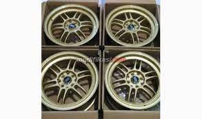 Cat polos atau airbrush dengan harga murah namun dengan hasil yang profesional. Jasa Cat Repair Body Dan Cat Velg Repair Velg