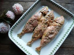 Email :mslascooking@gmail.combahan :600 gr ikan mujair( bisa ganti dgn ikan lain sesuai selera biasanya arsik khas batak pakai ikan mas bertelur. Ikan Percik Merah Kelantan Yang Sedap Azie Kitchen