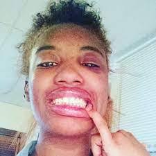 Starr Farley's Instagram, Twitter & Facebook