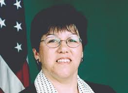 UMW Alumna Shares Experiences as U.S. Ambassador with Students