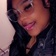 Katrina Buckner's Instagram, Twitter & Facebook