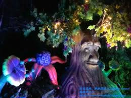 瑜玲育儿经 elaine teh 夜光森林 神秘探索 luminous forest lost world of tambun malaysia travel christmas ornaments novelty christmas