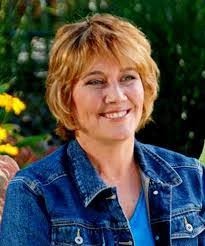 Melinda Vanmeter's Instagram, Twitter & Facebook