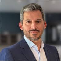 30+ perfiles de «Roberto Alcalde»