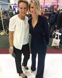 Johanna maska images / l.a. Johanna Maska On Twitter How Amazing Marklandler I Travel Around The World With Pres Obama And Now I Meet His Cousin Doing An Interview In Dublin 1 Small World 2 Remember