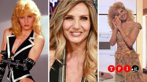 Lorella cuccarini balla e canta la sua sigla d'esordio, sugar sugar, per la trasmissione fantastico 6 del 1985/86 con il primo ballerino manuel. Ma Lorella Cuccarini E Mai Andata D Accordo Con Qualcuno