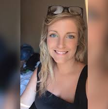 Whoever did the landscaping at this corner , Great job!! Looking good in  the neighborhood.