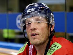 Düsseldorfer EG: Tim Conboy droht das Karriereende