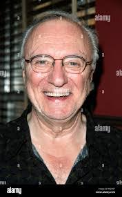 Robin Lefevre's Instagram, Twitter & Facebook