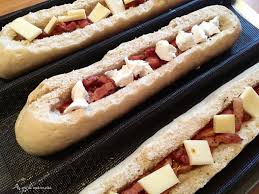 Baguette Farcie Baguette Farcis Alimentation Pains A Hot Dog