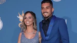Through all ups and down supporting you forever jesse! Jesse Lingard Ex Girlfriend Rebecca Halliday