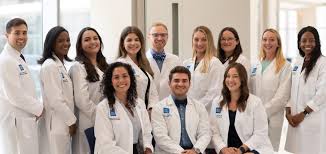 It takes about 12 years to become an ob/gyn doctor after high school. Ob Gyn Pgy 1 Residents
