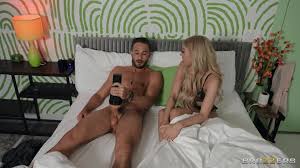 Galleria di immagini Robbing the Sex Freaks Part 2 porno 🌶️ - PornHat