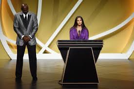 Vanessa bryant spoke out about her husband's death for the first time on wednesday to thank the public for showing love to the family during this horrific time. thank you for all the prayers. There Will Never Be Anyone Like Kobe Vanessa Bryant Caps An Emotional Hall Of Fame Ceremony With Moving Tribute To Kobe The Boston Globe