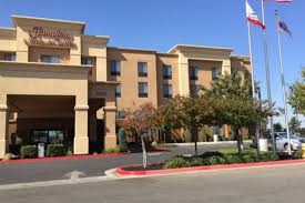 Grayson stadium is 4 km from the venue, while east river street is 1.5 km from the hotel. Hampton Inn Suites Hotel Yosemitethisyear Com