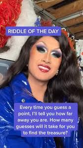 Queen Riddle's Instagram, Twitter & Facebook